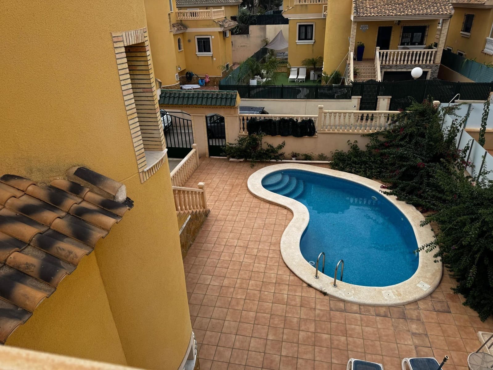 4 quarto Moradia para venda em Orihuela Costa com piscina - 355 000 € (Ref: 9257281)