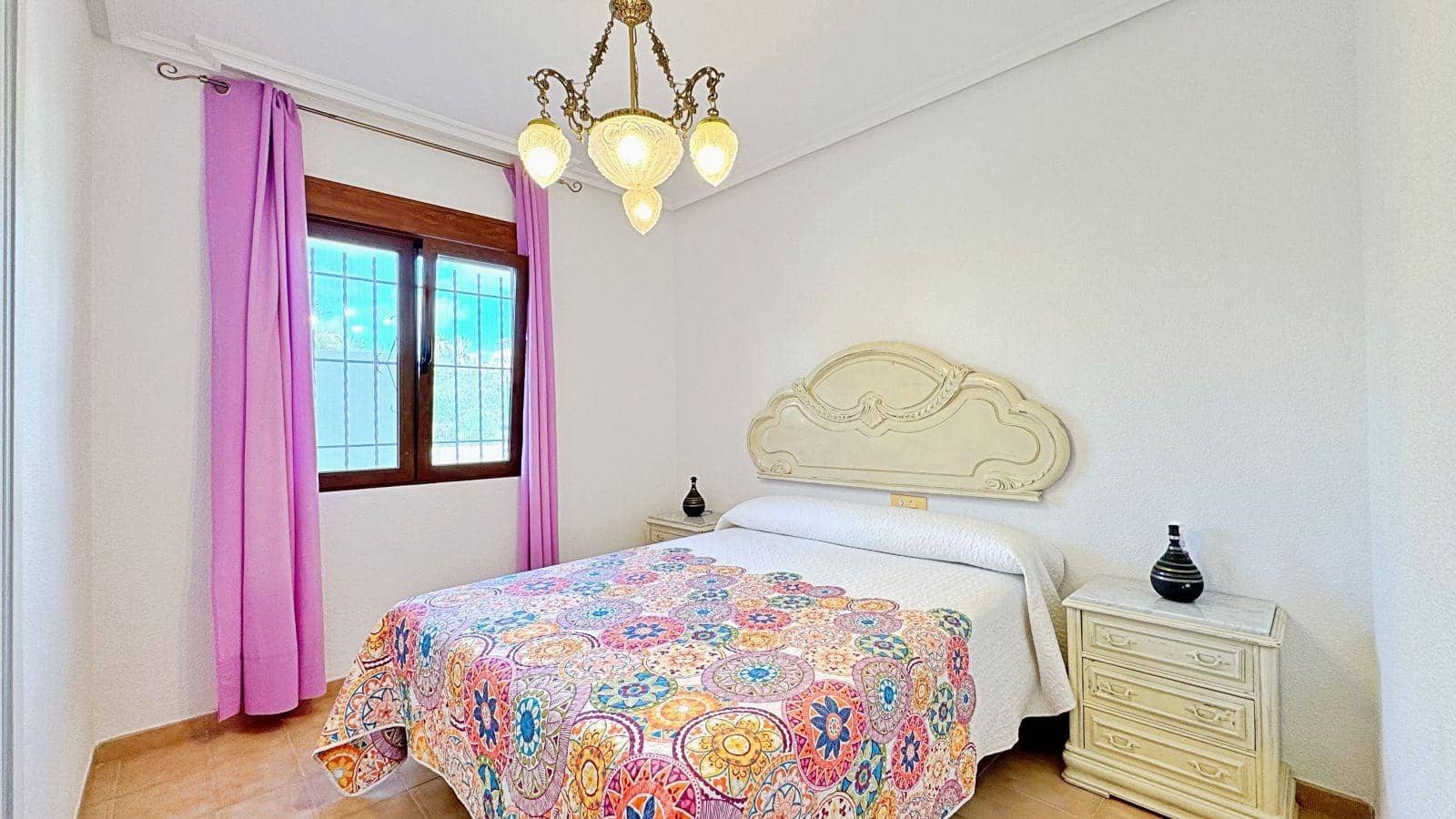 3 soverom Bungalow til salgs i Punta Prima med svømmebasseng - € 189 900 (Ref: 9262579)