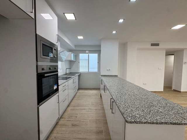 3 quarto Apartamento para venda em La Mata, Torrevieja com garagem - 245 000 € (Ref: 9269719)