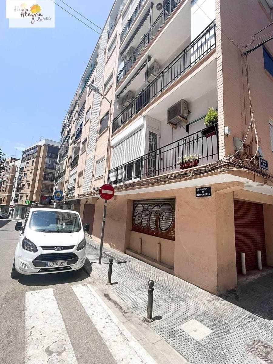 Kommersiell til salgs i Valencia by - € 160 000 (Ref: 9272590)