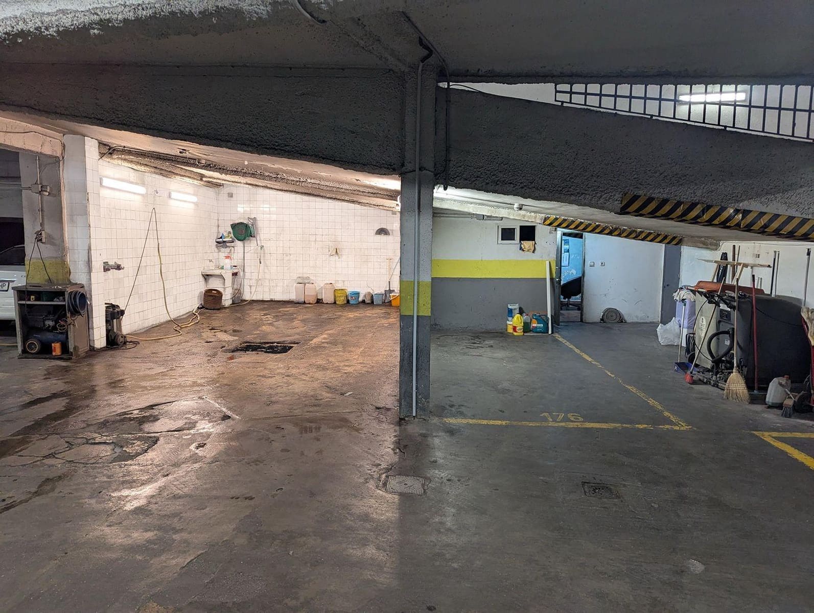 Garage til salg i Madrid by - € 53.900 (Ref: 9276327)