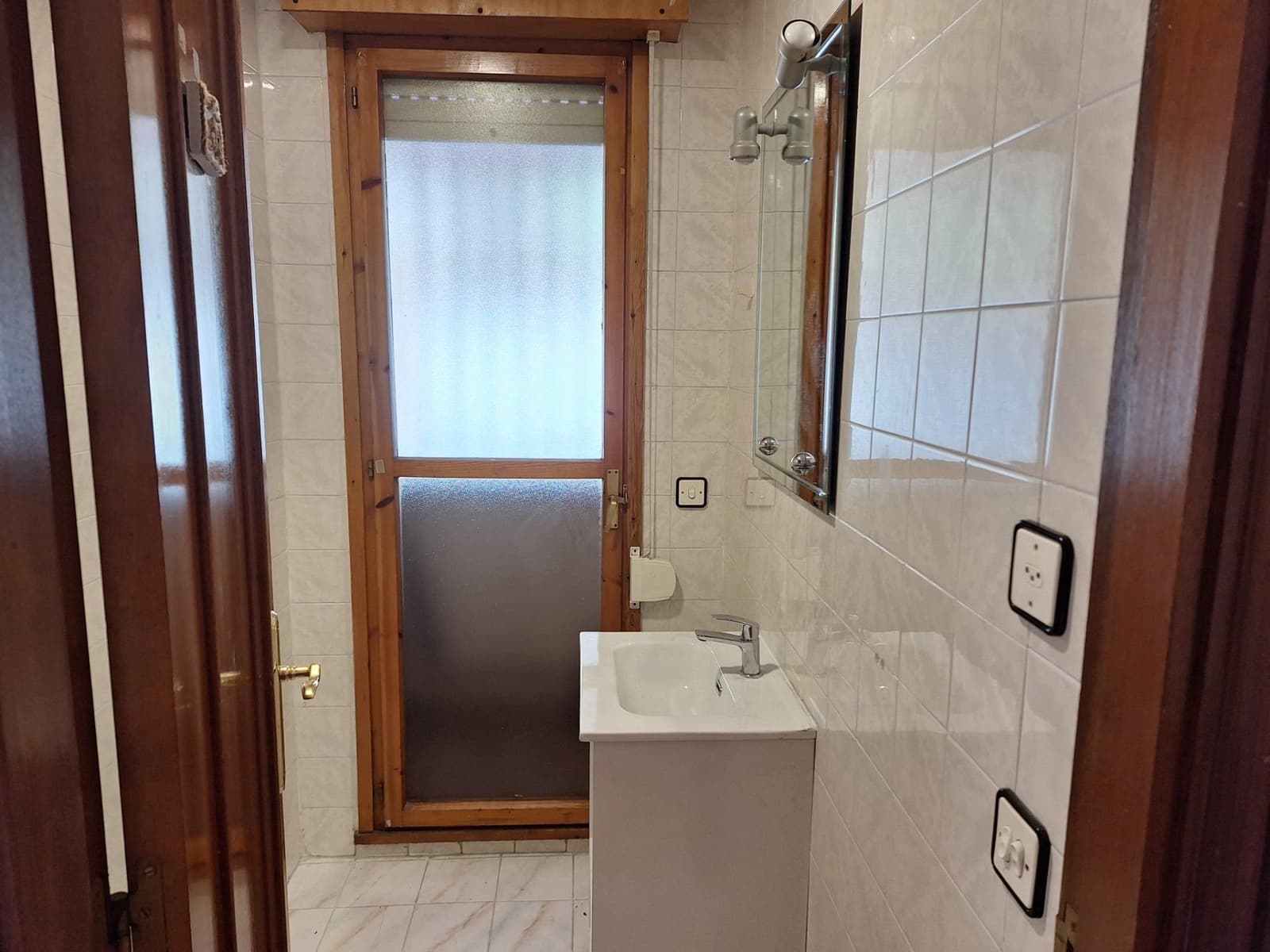 3 soverom Leilighet til salgs i Mieres med garasje - € 84 000 (Ref: 9276328)