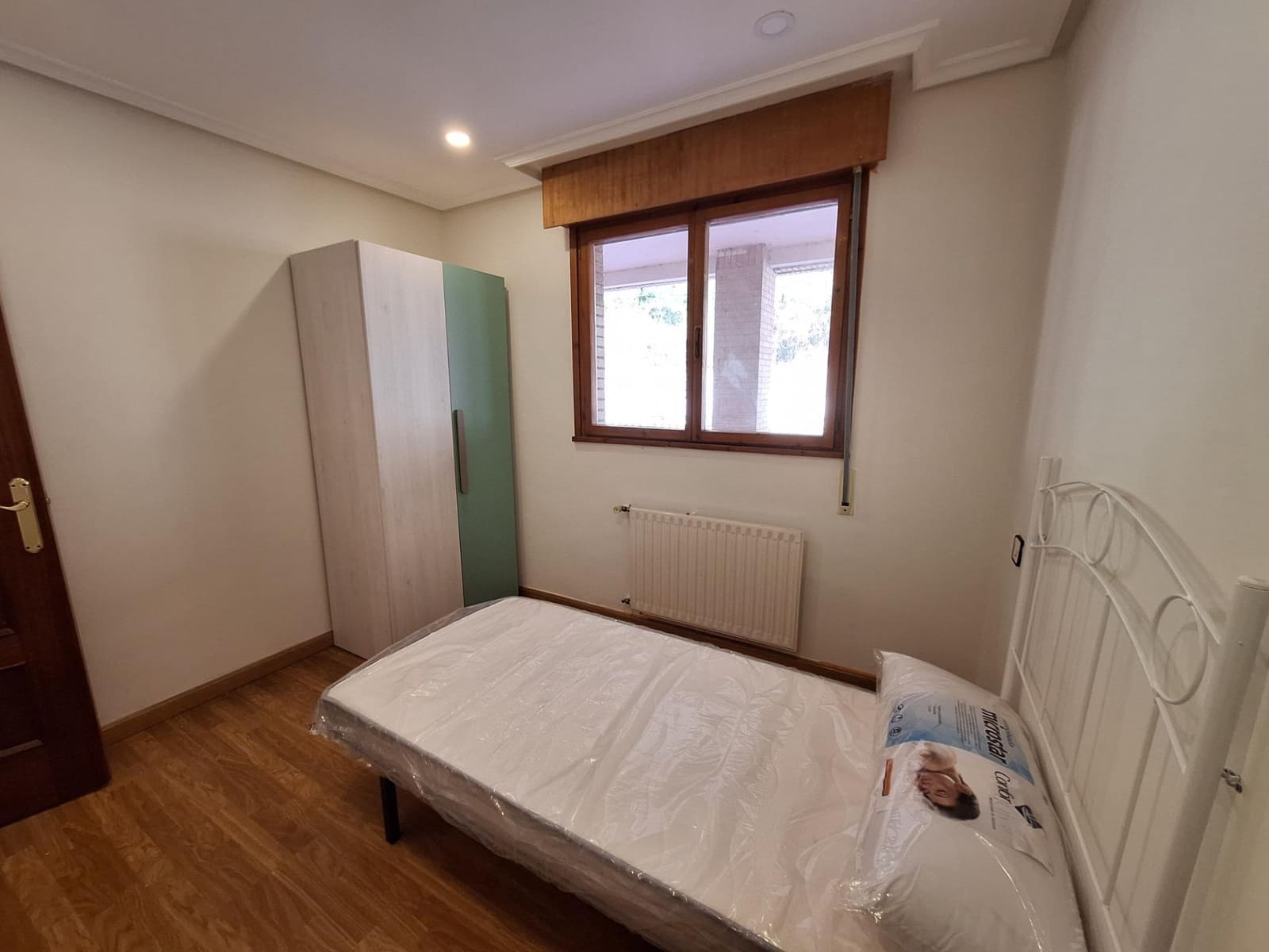 3 soverom Leilighet til salgs i Mieres med garasje - € 84 000 (Ref: 9276328)