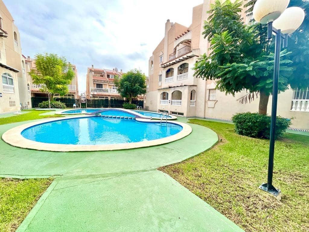 3 camera da letto Appartamento in vendita in Torrevieja con piscina - 169.900 € (Rif: 9282198)