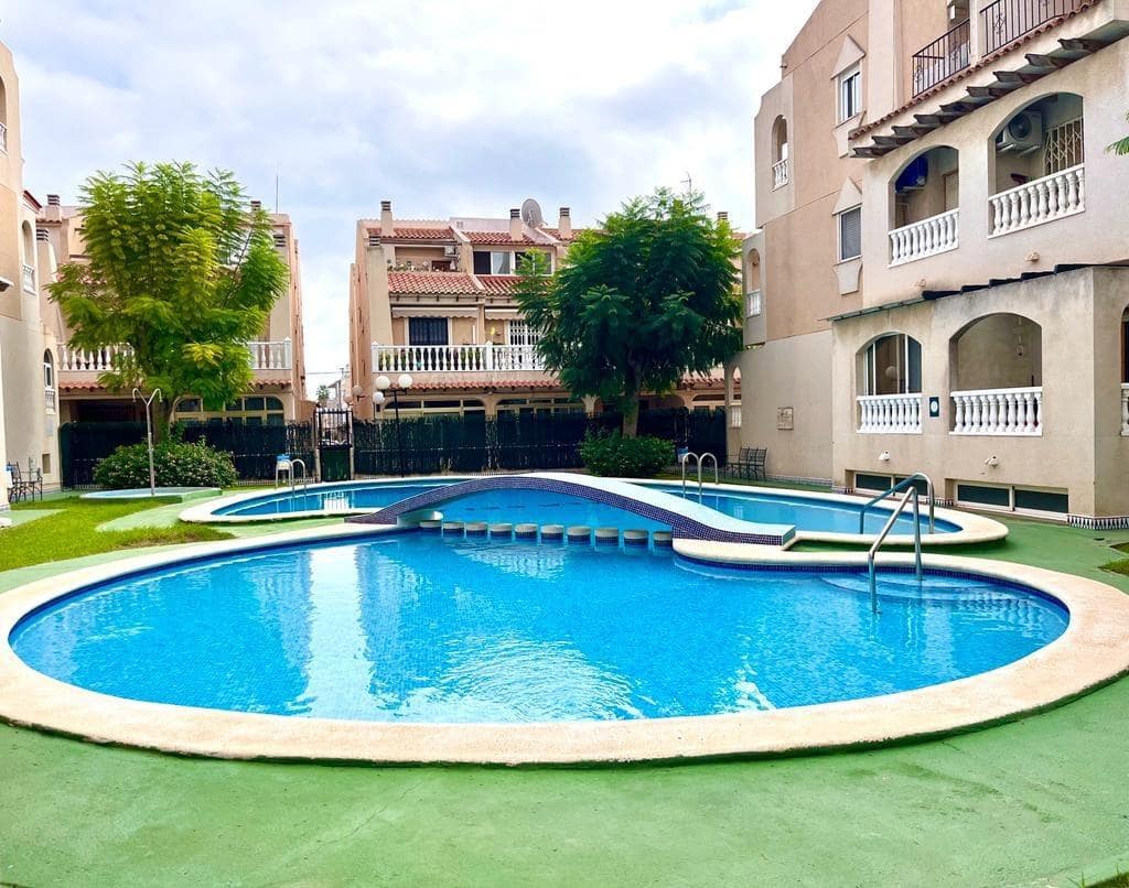 3 camera da letto Appartamento in vendita in Torrevieja con piscina - 169.900 € (Rif: 9282198)