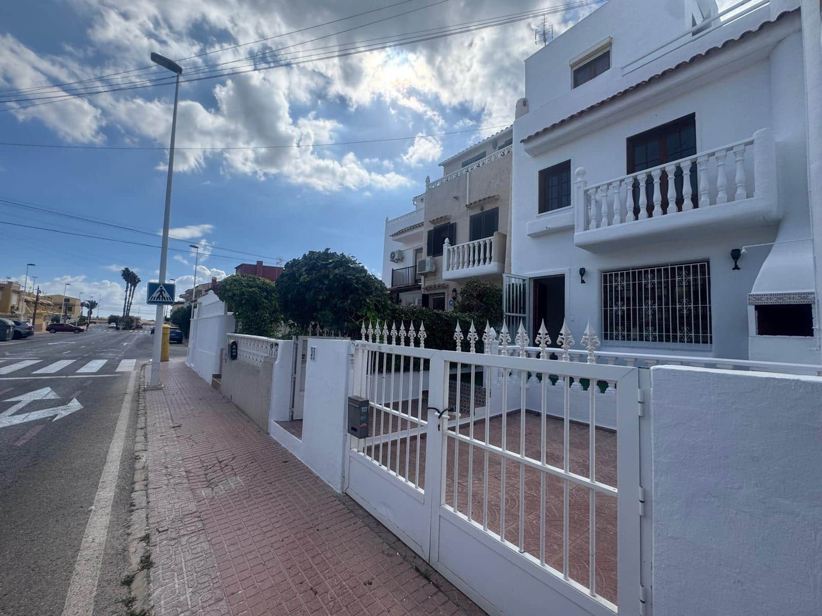 3 soveværelse Rækkehus til salg i Torrevieja - € 219.500 (Ref: 9285216)