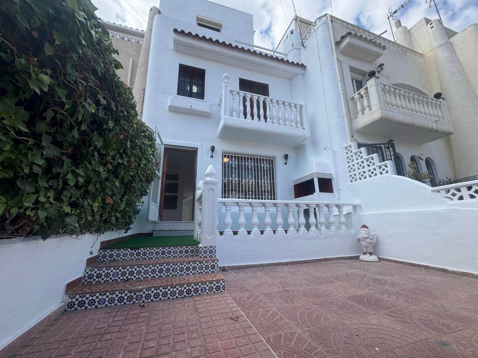 3 soveværelse Rækkehus til salg i Torrevieja - € 219.500 (Ref: 9285216)