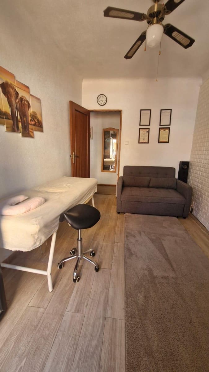 4 soverom Leilighet til salgs i Alicante by - € 150 000 (Ref: 9291549)