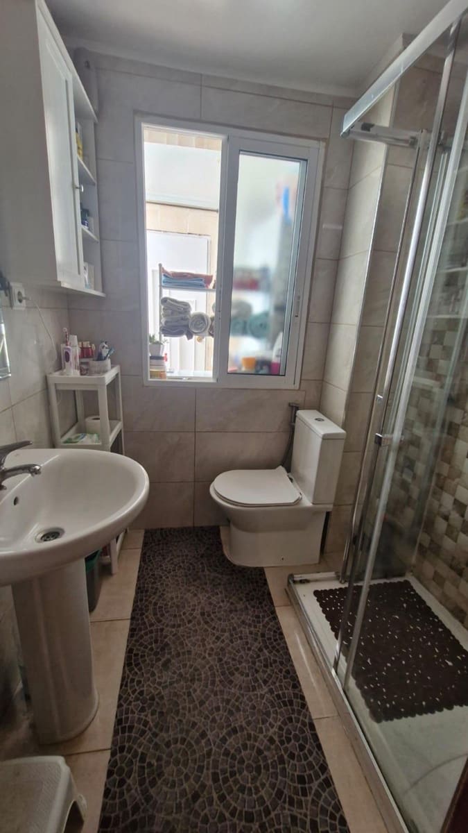 4 soverom Leilighet til salgs i Alicante by - € 150 000 (Ref: 9291549)