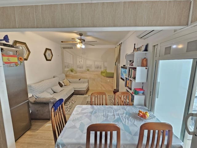 4 chambre Appartement à vendre à Carolinas Altas, Alicante ville - 150 000 € (Ref: 9291549)