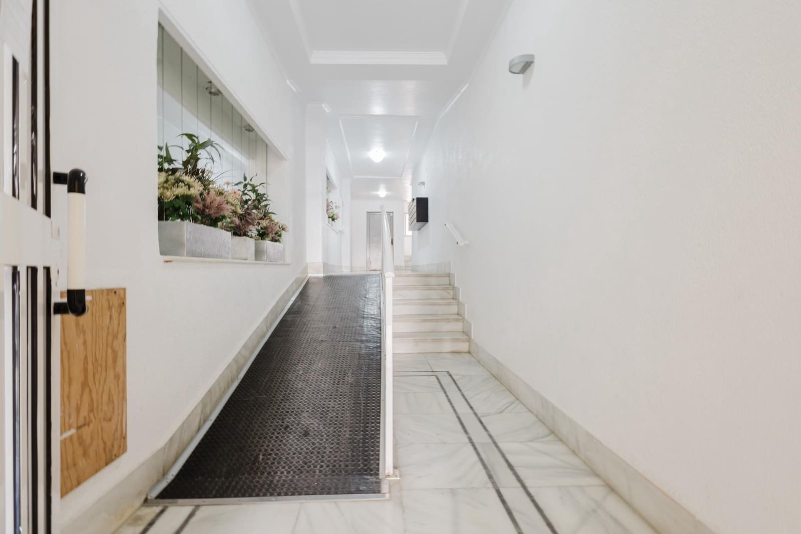 Apartamento de 2 habitaciones en Torrevieja en venta con garaje - 149.500 € (Ref: 9294386)