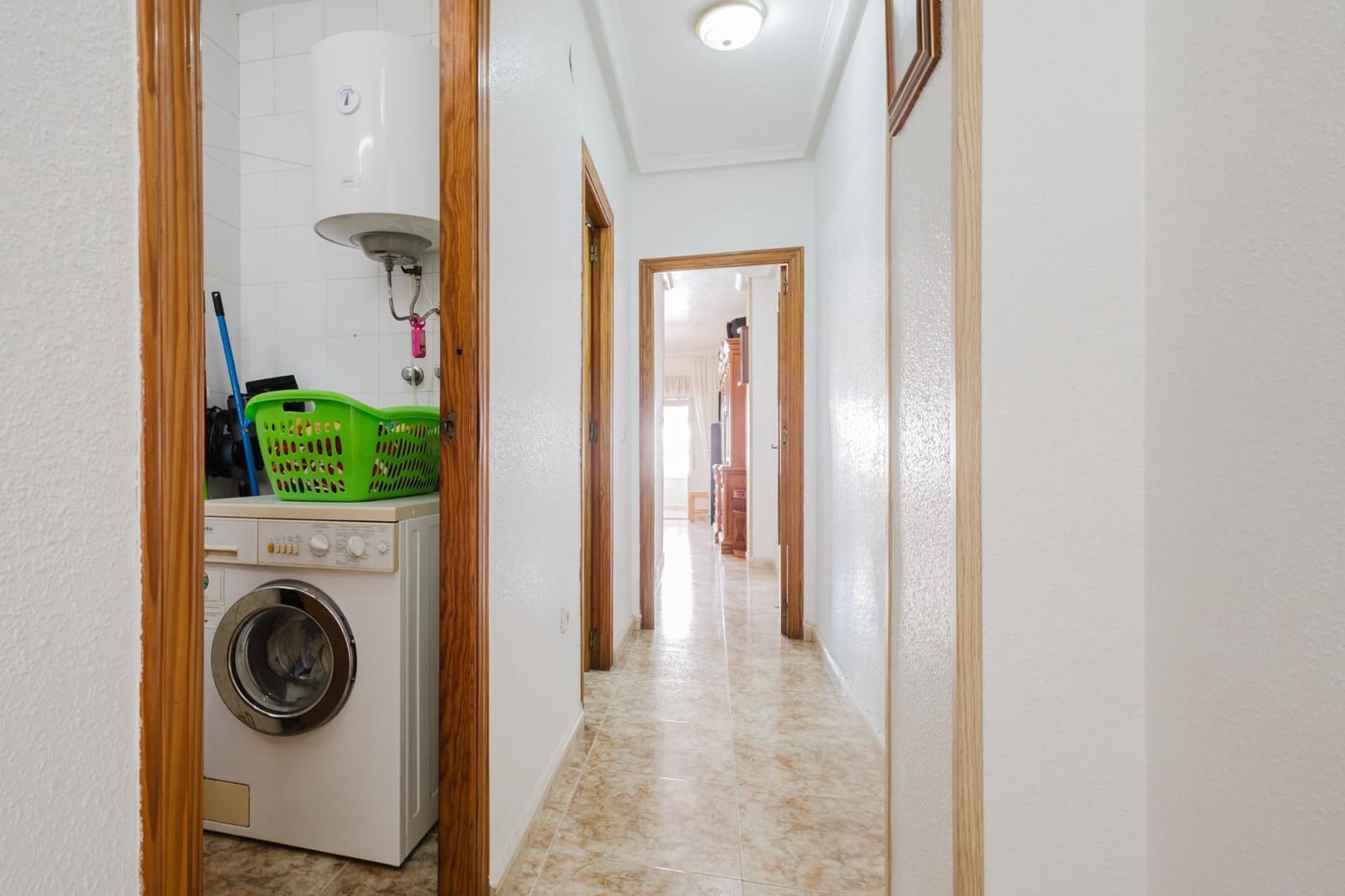 Apartamento de 2 habitaciones en Torrevieja en venta con garaje - 149.500 € (Ref: 9294386)