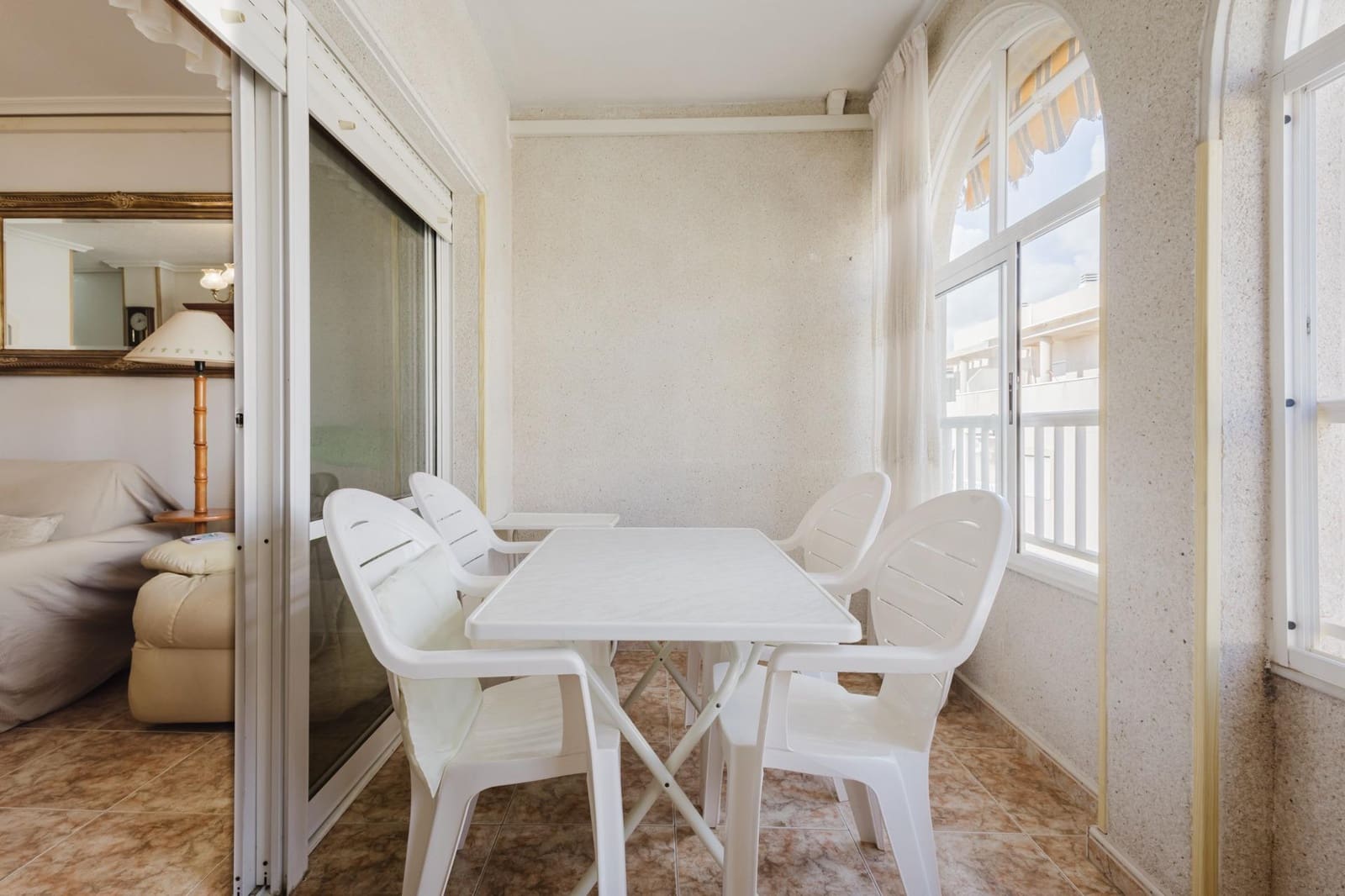 Apartamento de 2 habitaciones en Torrevieja en venta con garaje - 149.500 € (Ref: 9294386)