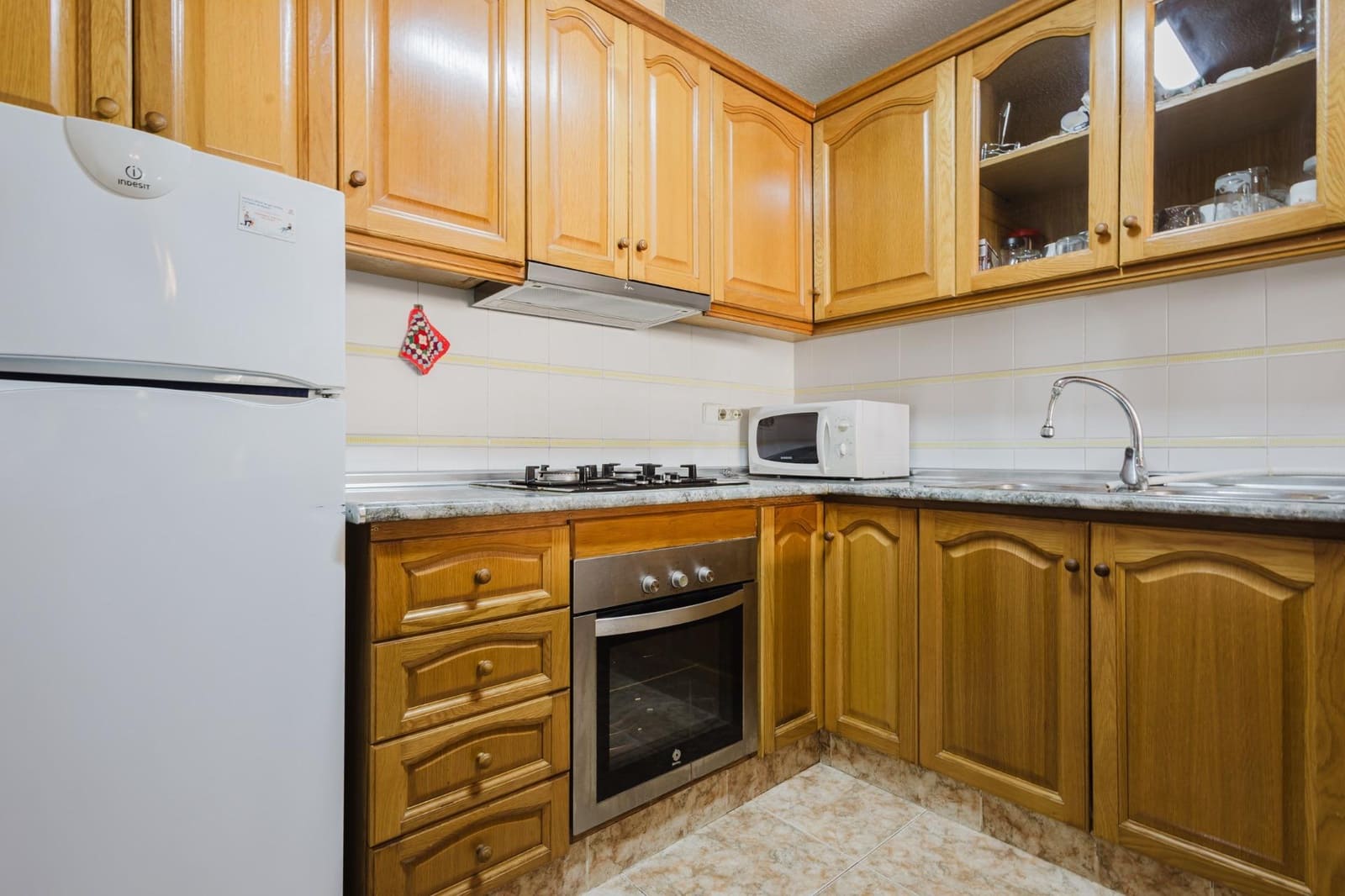 Apartamento de 2 habitaciones en Torrevieja en venta con garaje - 149.500 € (Ref: 9294386)