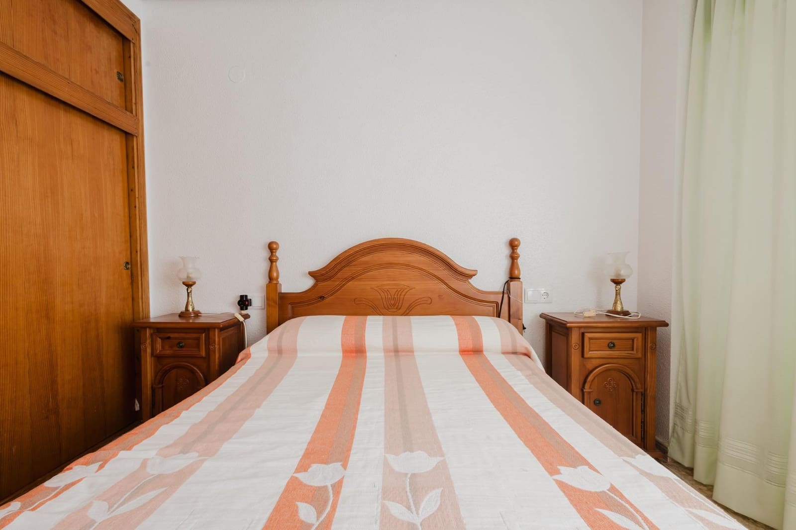 Apartamento de 2 habitaciones en Torrevieja en venta con garaje - 149.500 € (Ref: 9294386)