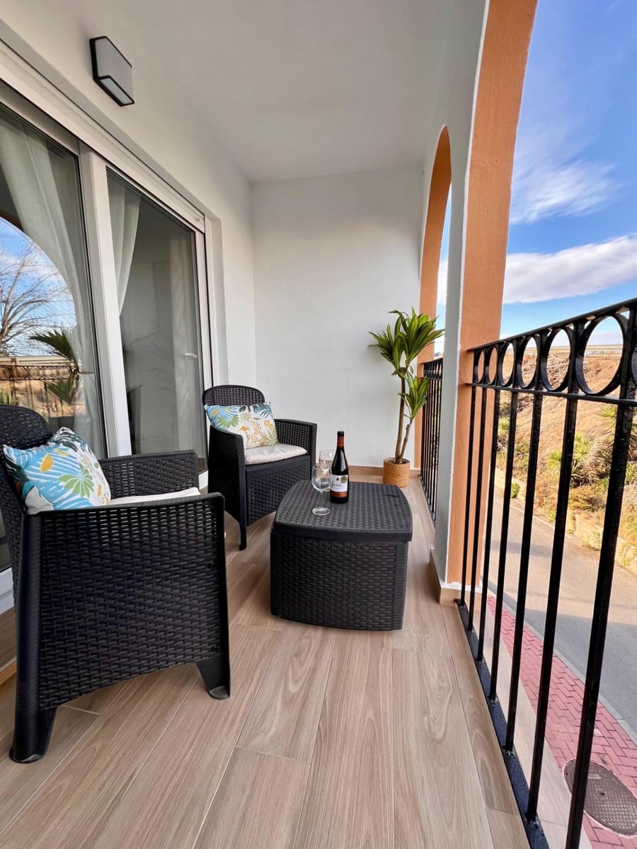 2 soveværelse Lejlighed til salg i Torrevieja med swimmingpool - € 153.000 (Ref: 9294389)