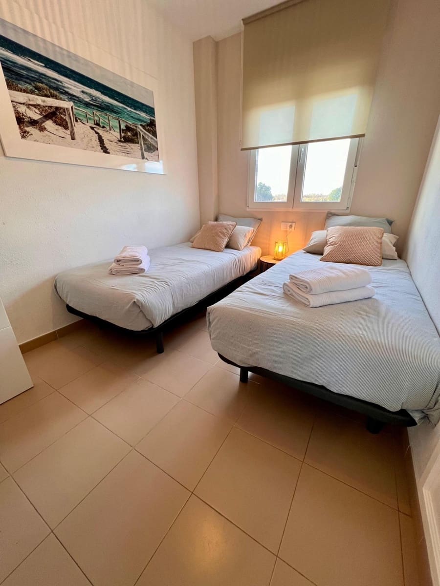 2 soveværelse Lejlighed til salg i Torrevieja med swimmingpool - € 153.000 (Ref: 9294389)