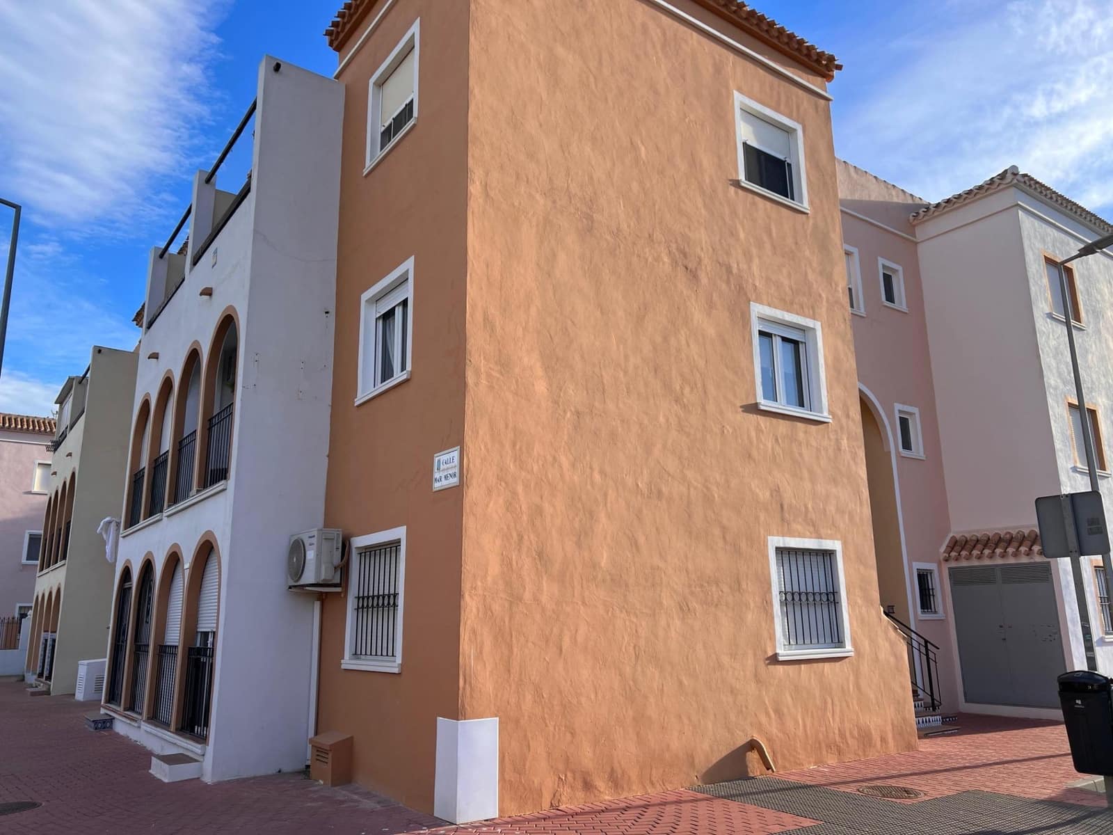 2 soveværelse Lejlighed til salg i Torrevieja med swimmingpool - € 153.000 (Ref: 9294389)