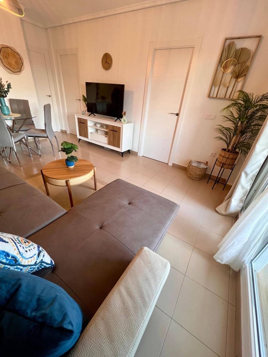 2 soveværelse Lejlighed til salg i Torrevieja med swimmingpool - € 153.000 (Ref: 9294389)