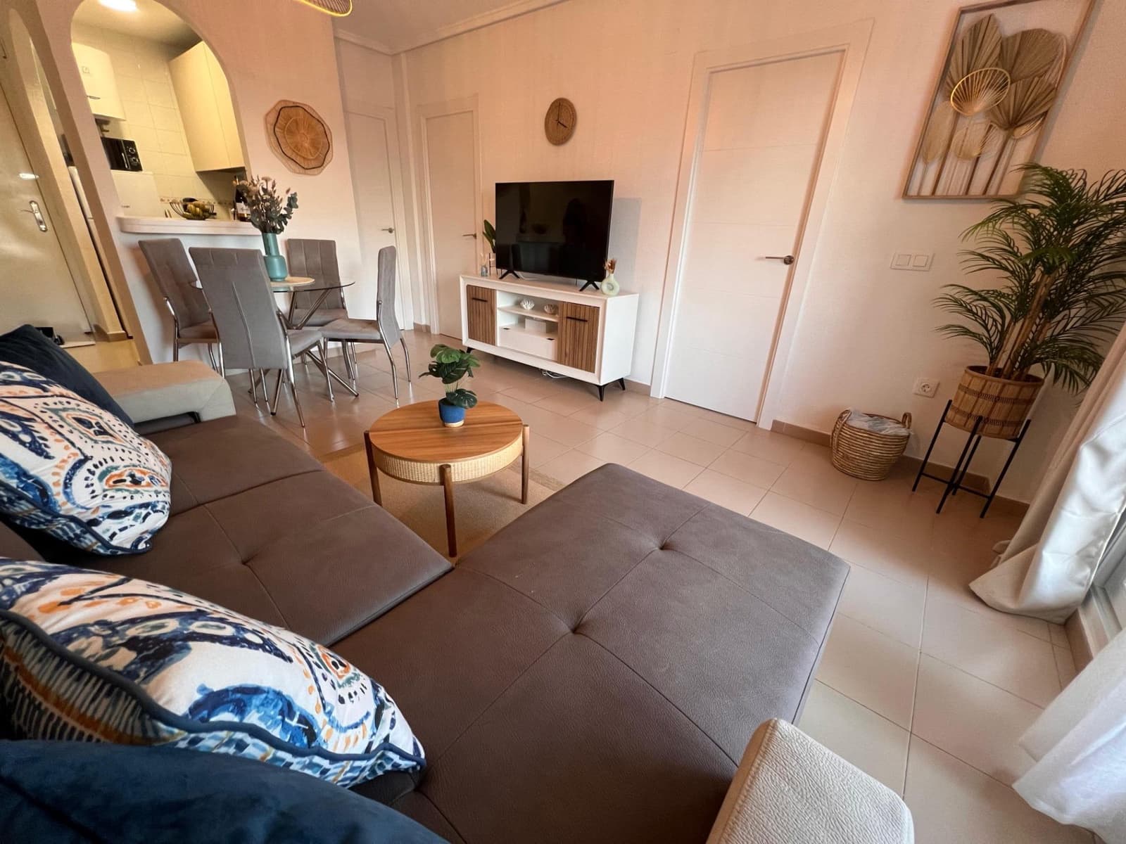 2 soveværelse Lejlighed til salg i Torrevieja med swimmingpool - € 153.000 (Ref: 9294389)