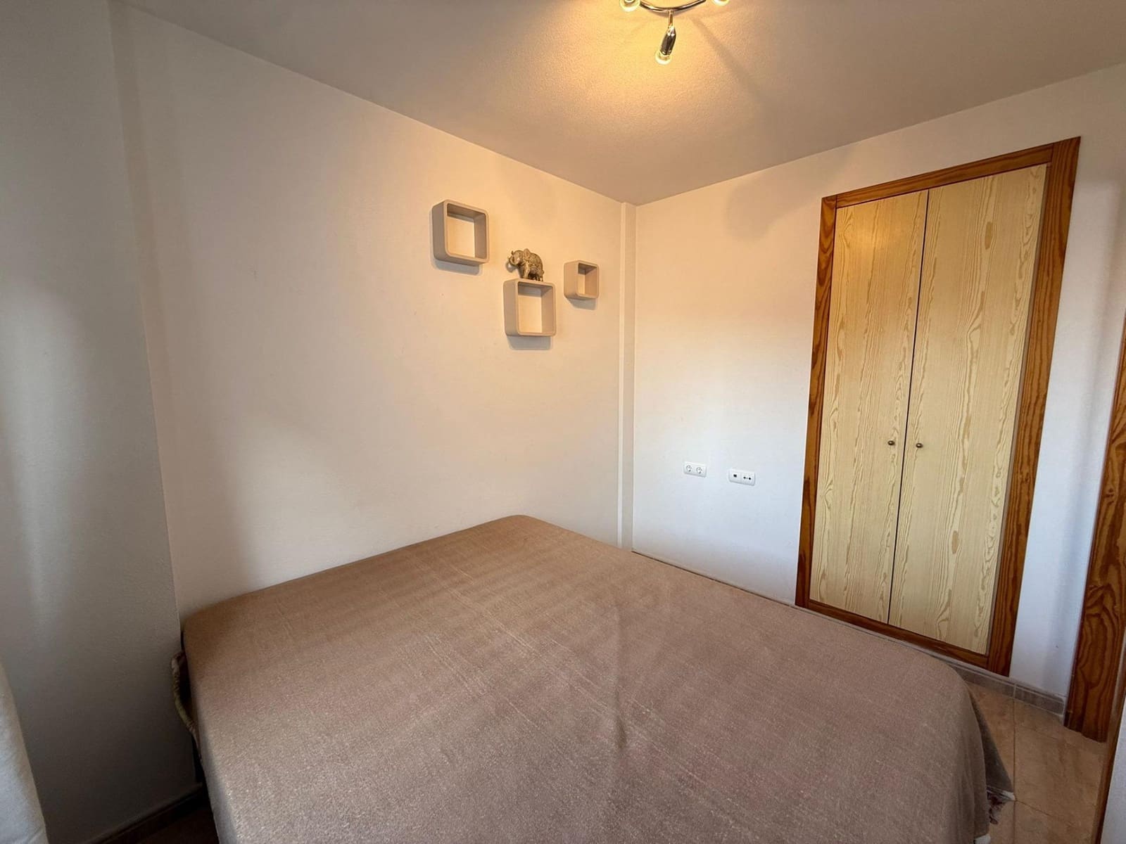 Apartamento de 1 habitación en Torrevieja en venta con piscina - 92.000 € (Ref: 9294392)