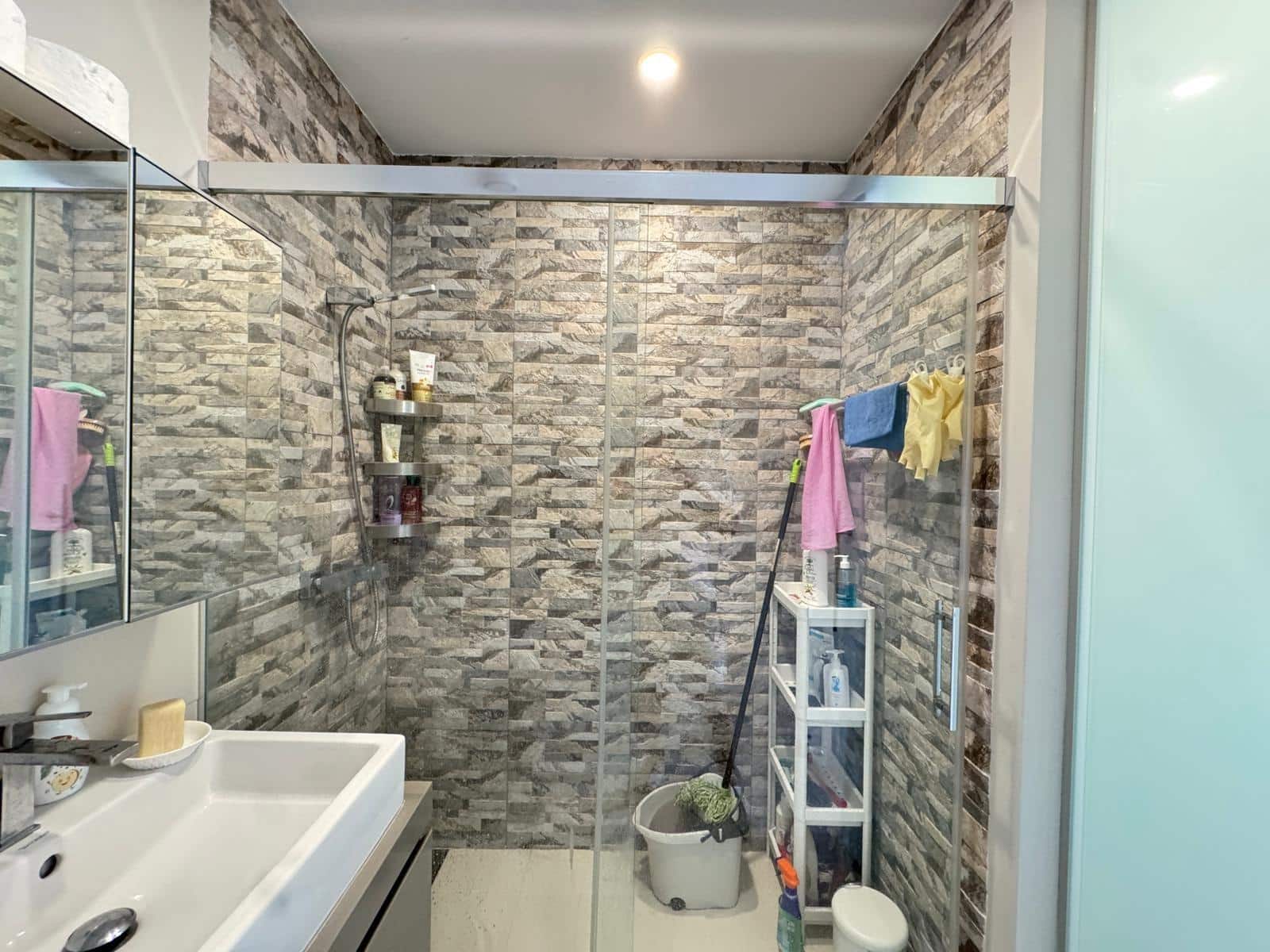 3 soveværelse Lejlighed til salg i Filipinas med swimmingpool - € 249.900 (Ref: 9301047)