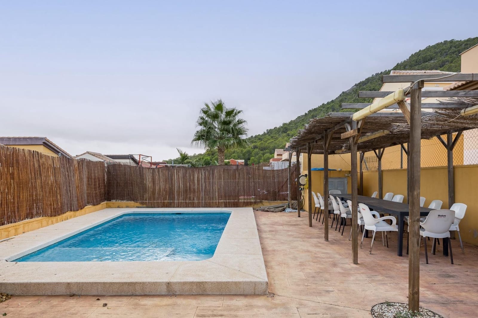 3 quarto Moradia para venda em Polop com piscina - 390 000 € (Ref: 9308497)