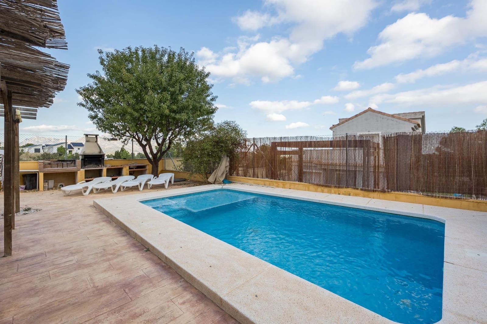 3 quarto Moradia para venda em Polop com piscina - 390 000 € (Ref: 9308497)