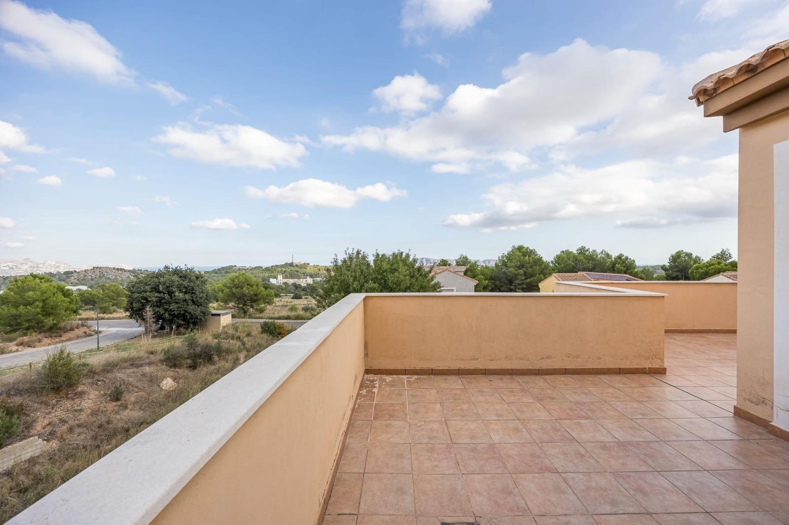 3 quarto Moradia para venda em Polop com piscina - 390 000 € (Ref: 9308497)