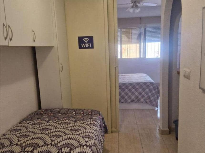 Studio till salu i Torrevieja - 95 000 € (Ref: 9308500)