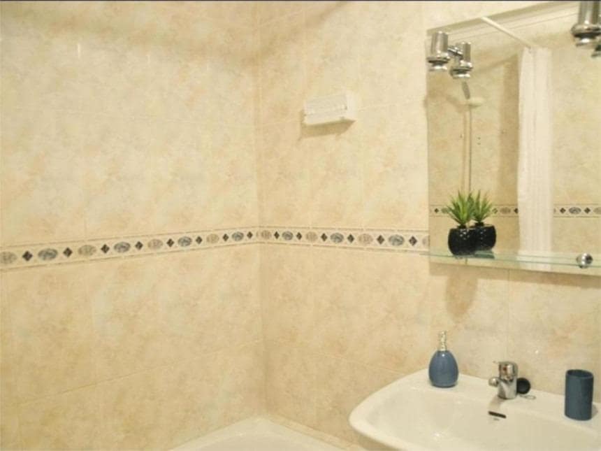 Studio till salu i Torrevieja - 95 000 € (Ref: 9308500)