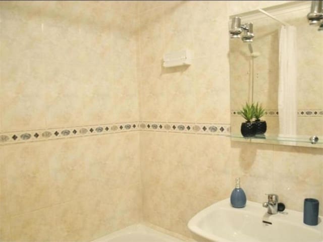 Studio till salu i Torrevieja - 95 000 € (Ref: 9308500)