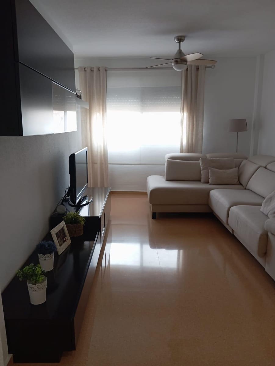 3 makuuhuone Huoneisto myytävänä paikassa San Vicente / Sant Vicent del Raspeig mukana 
autotalli - 225 000 € (Ref: 9308502)