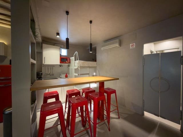 3 slaapkamer Flat te koop in Universidad, Madrid stad - € 599.000 (Ref: 9312865)