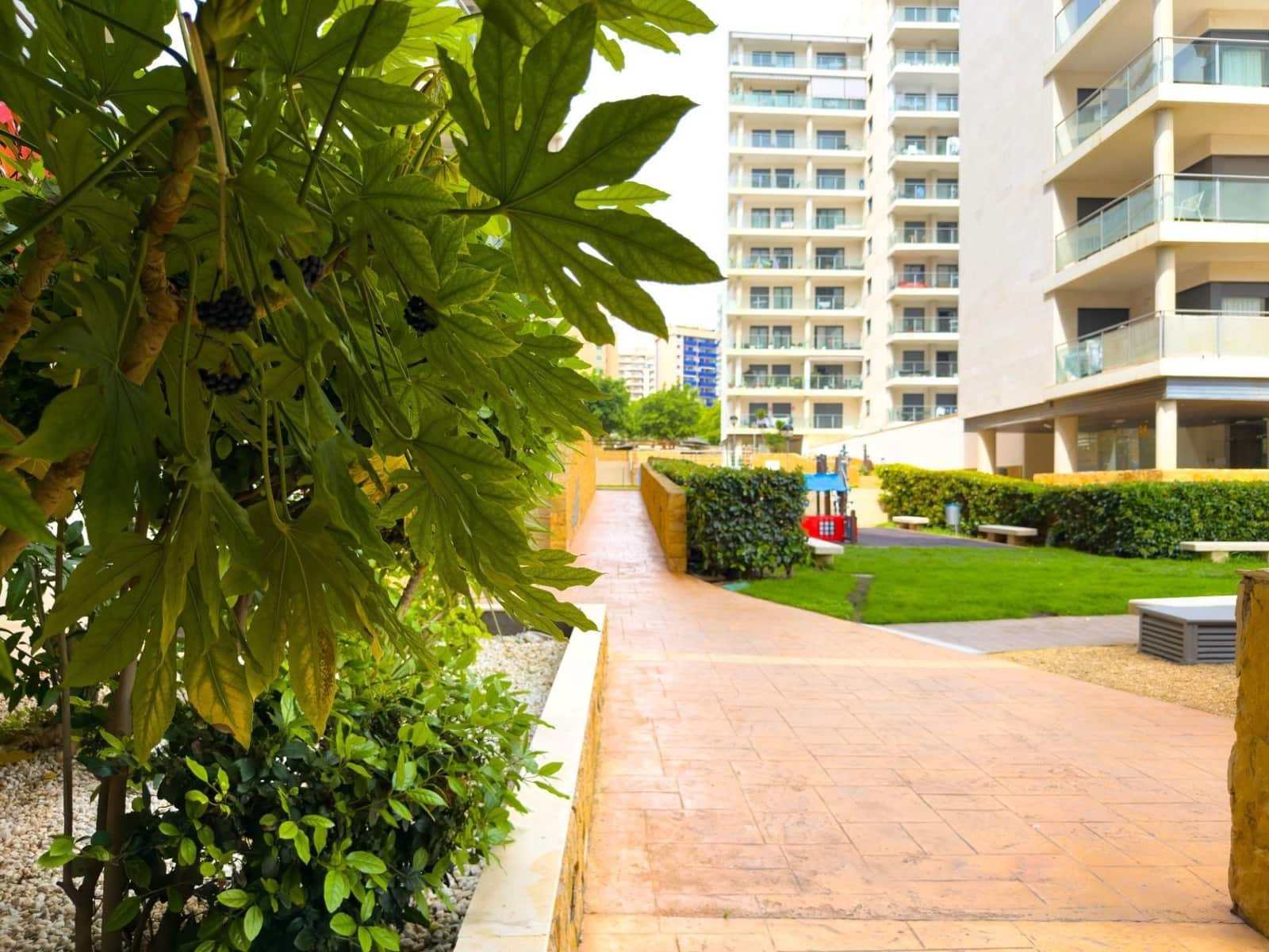 1 bedroom Apartment for sale in La Villajoyosa / Vila Joiosa with pool garage - € 188,000 (Ref: 9312867)