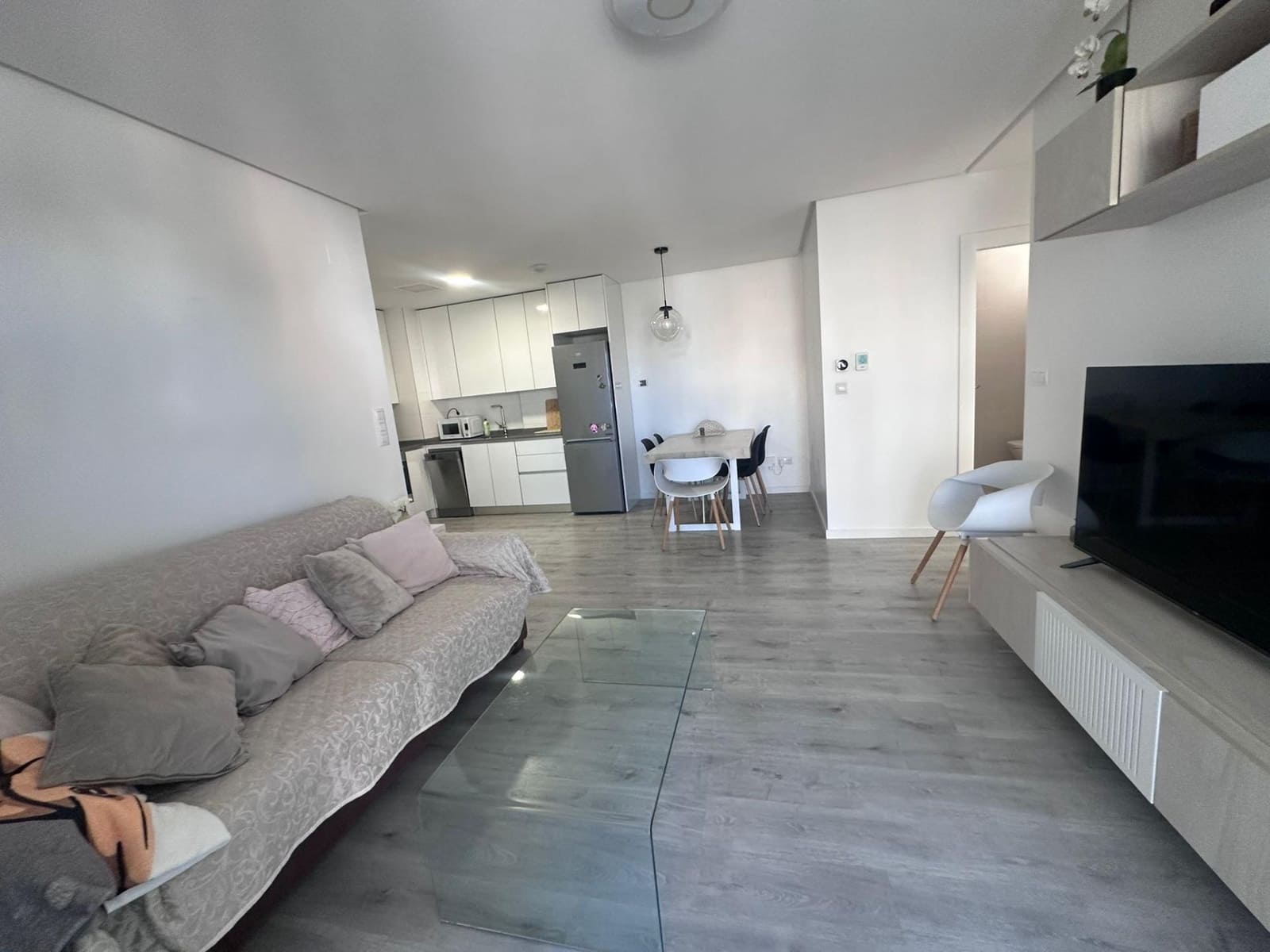 Apartamento de 2 habitaciones en Villamartin en venta con piscina - 320.000 € (Ref: 9312868)