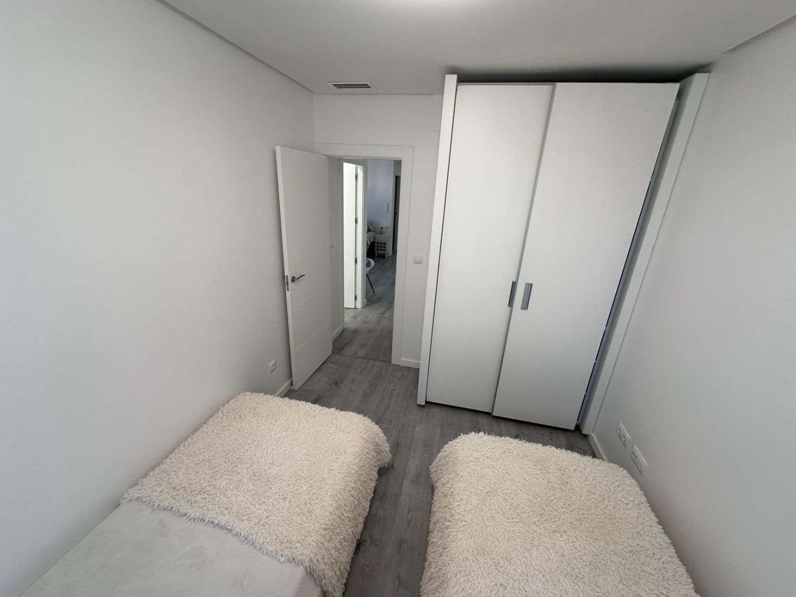 Apartamento de 2 habitaciones en Villamartin en venta con piscina - 320.000 € (Ref: 9312868)