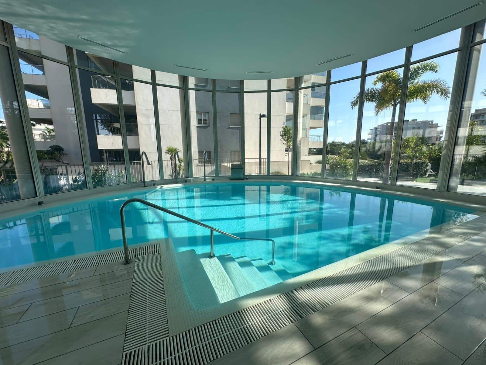 Apartamento de 2 habitaciones en Villamartin en venta con piscina - 320.000 € (Ref: 9312868)