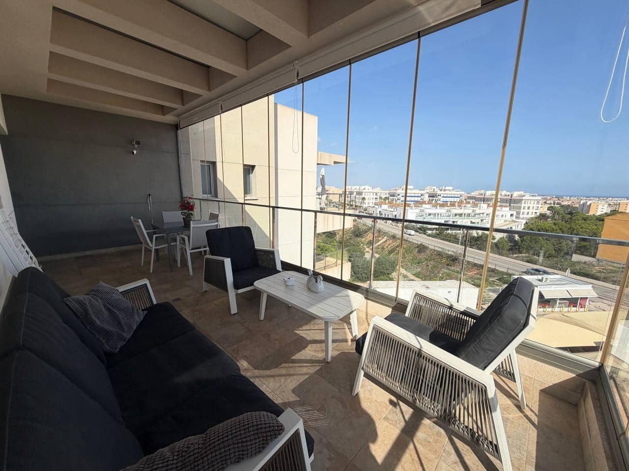 2 sovrum Takvåning till salu i Orihuela Costa - 285 000 € (Ref: 9321900)