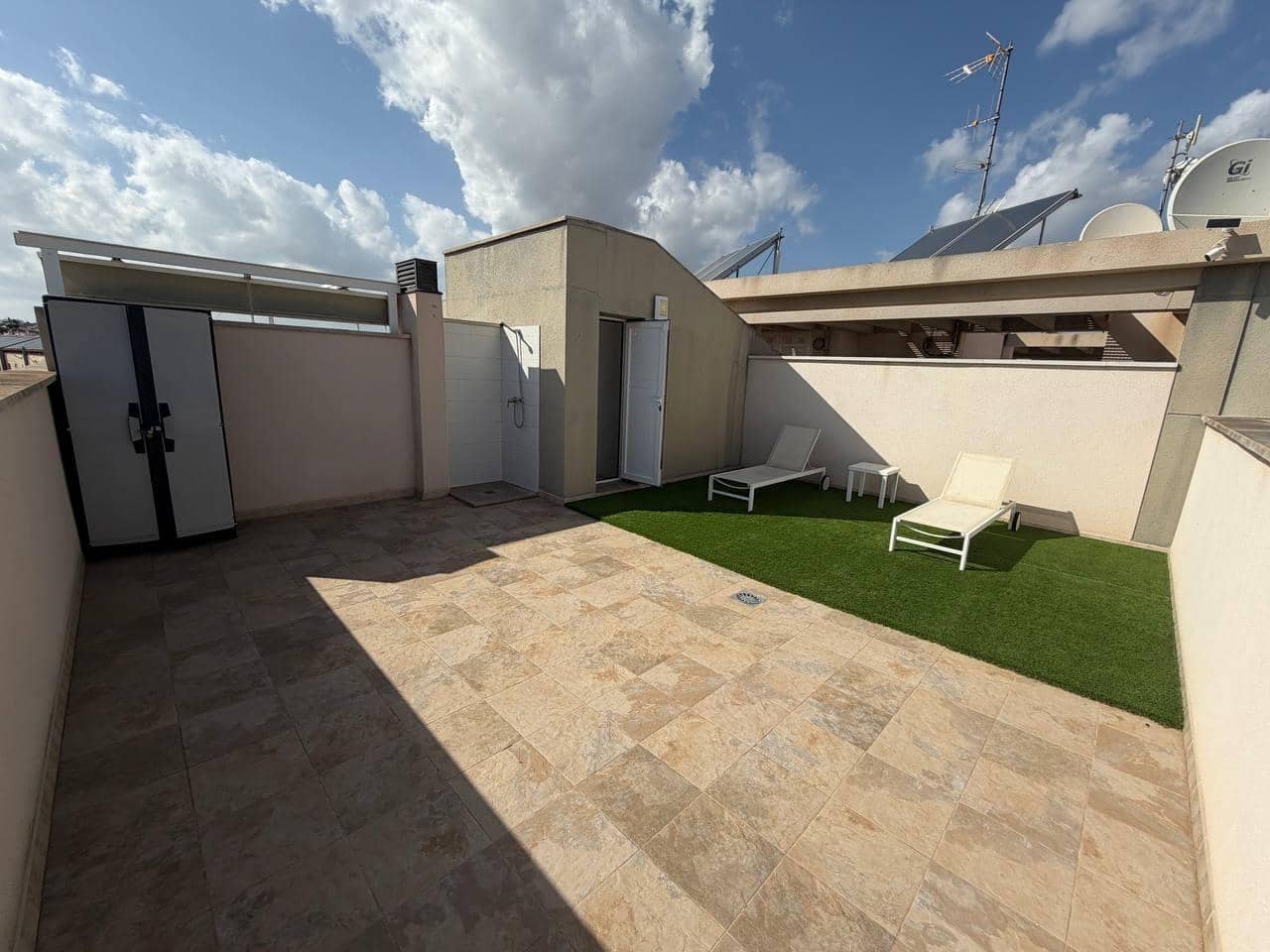 2 sovrum Takvåning till salu i Orihuela Costa - 285 000 € (Ref: 9321900)