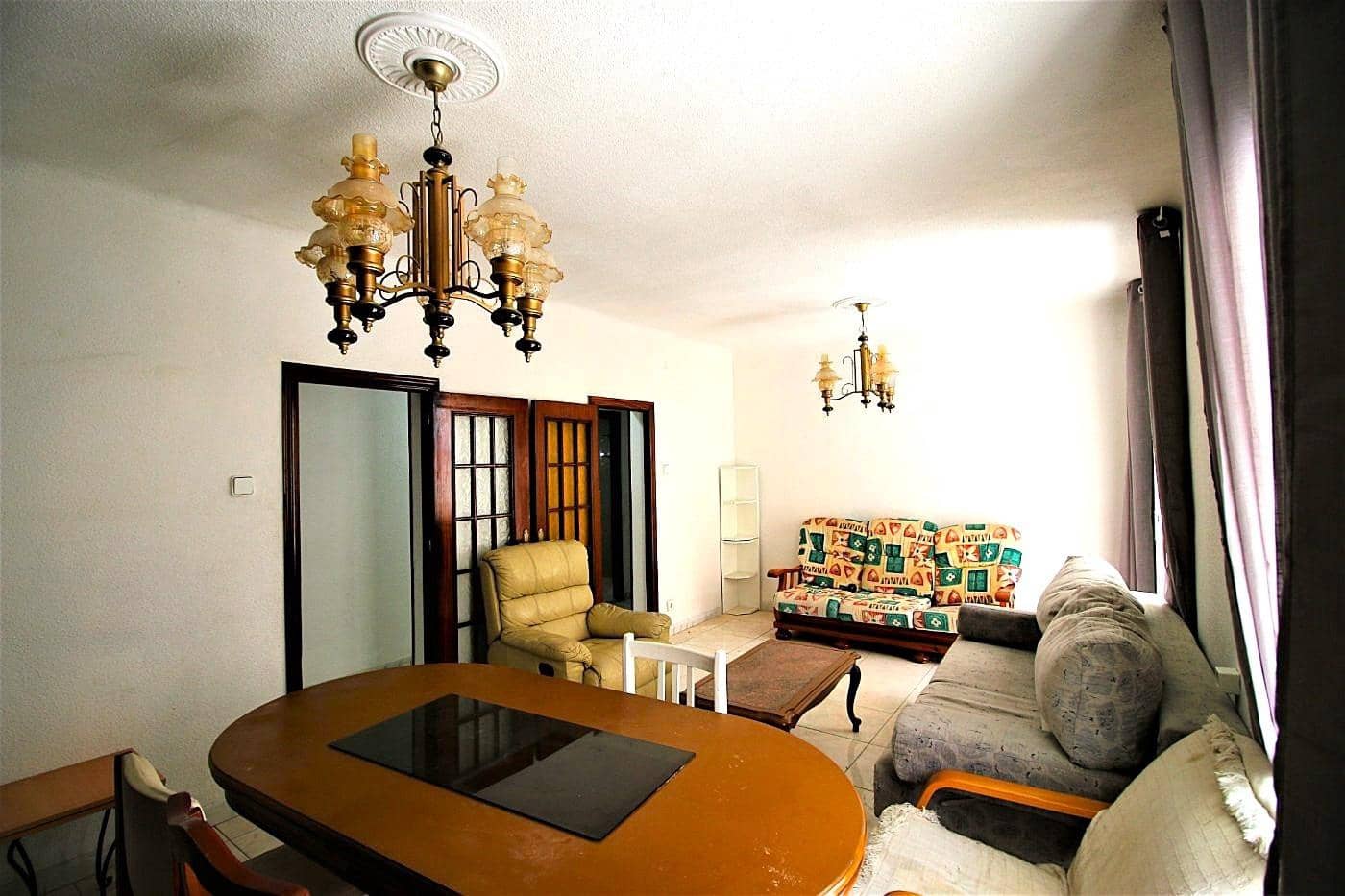 3 soveværelse Lejlighed til salg i Alicante by - € 49.000 (Ref: 9321901)