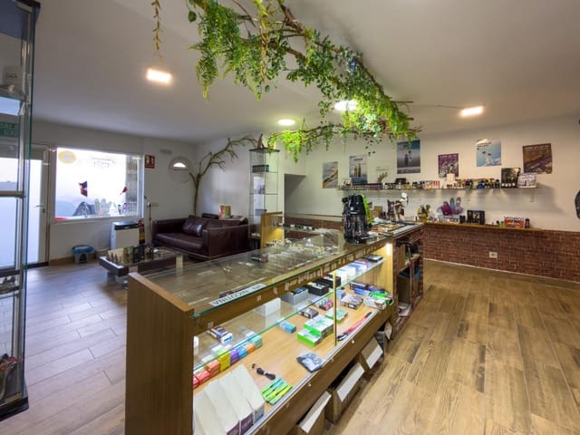 1 chambre Local Commercial à vendre à San Martín de Valdeiglesias - 66 000 € (Ref: 9321902)