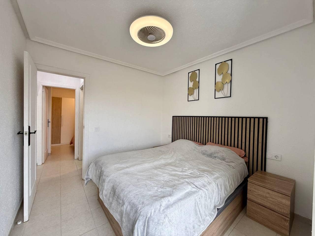 Apartamento de 2 habitaciones en Torrevieja en venta - 159.900 € (Ref: 9330636)