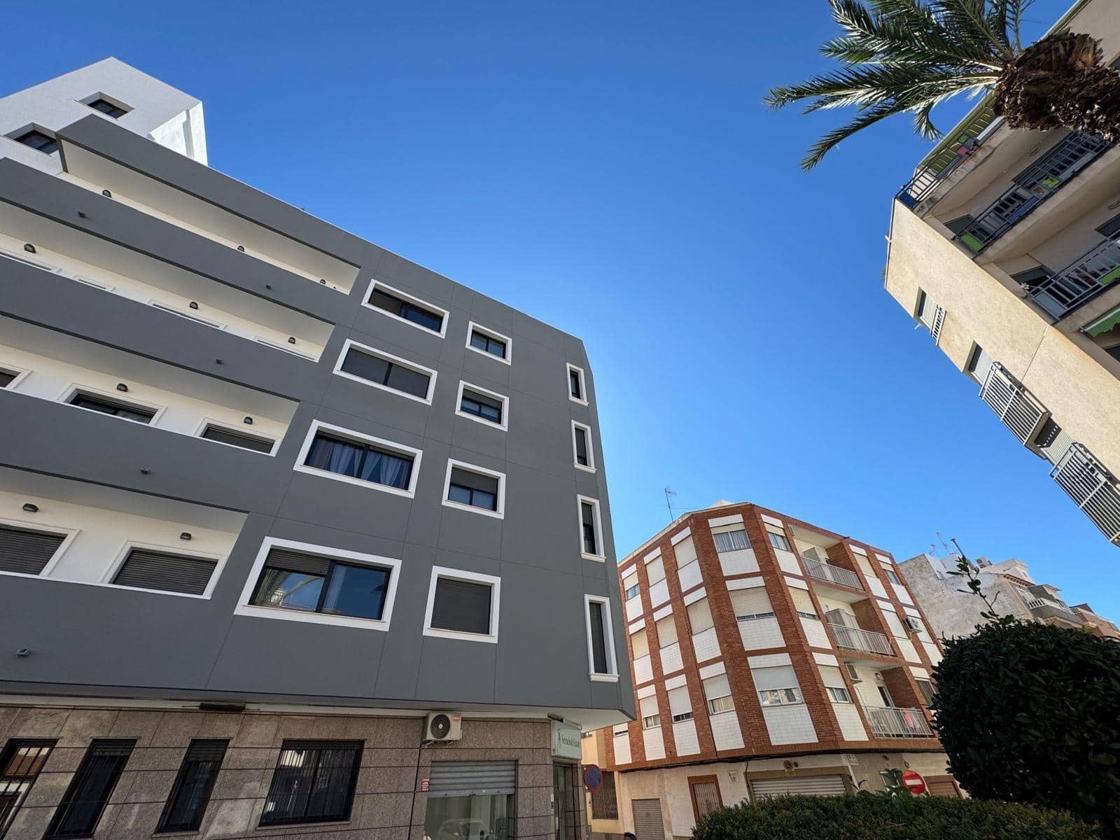 3 bedroom Apartment for sale in Torrevieja - € 189,900 (Ref: 9330638)