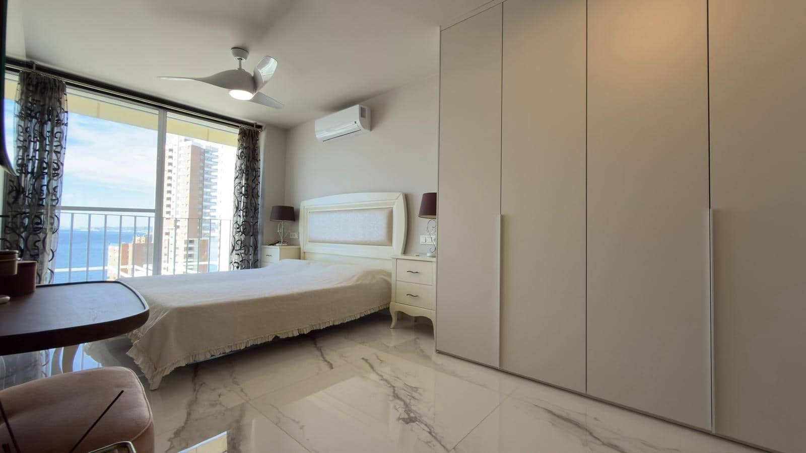 3 soveværelse Penthouse til salg i Benidorm med swimmingpool - € 550.000 (Ref: 9334957)