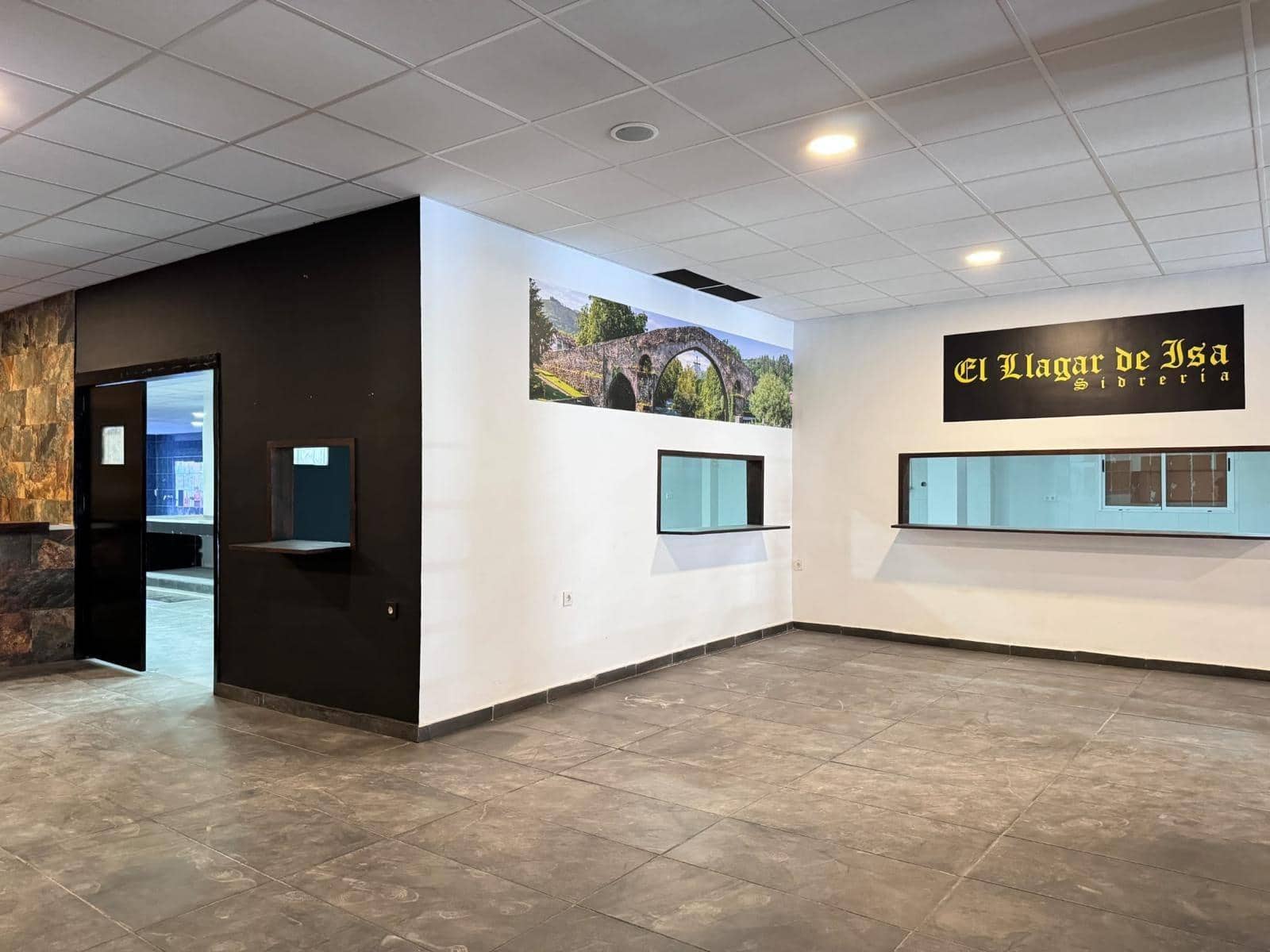 Erhverv til salg i Torrevieja - € 420.000 (Ref: 9334958)