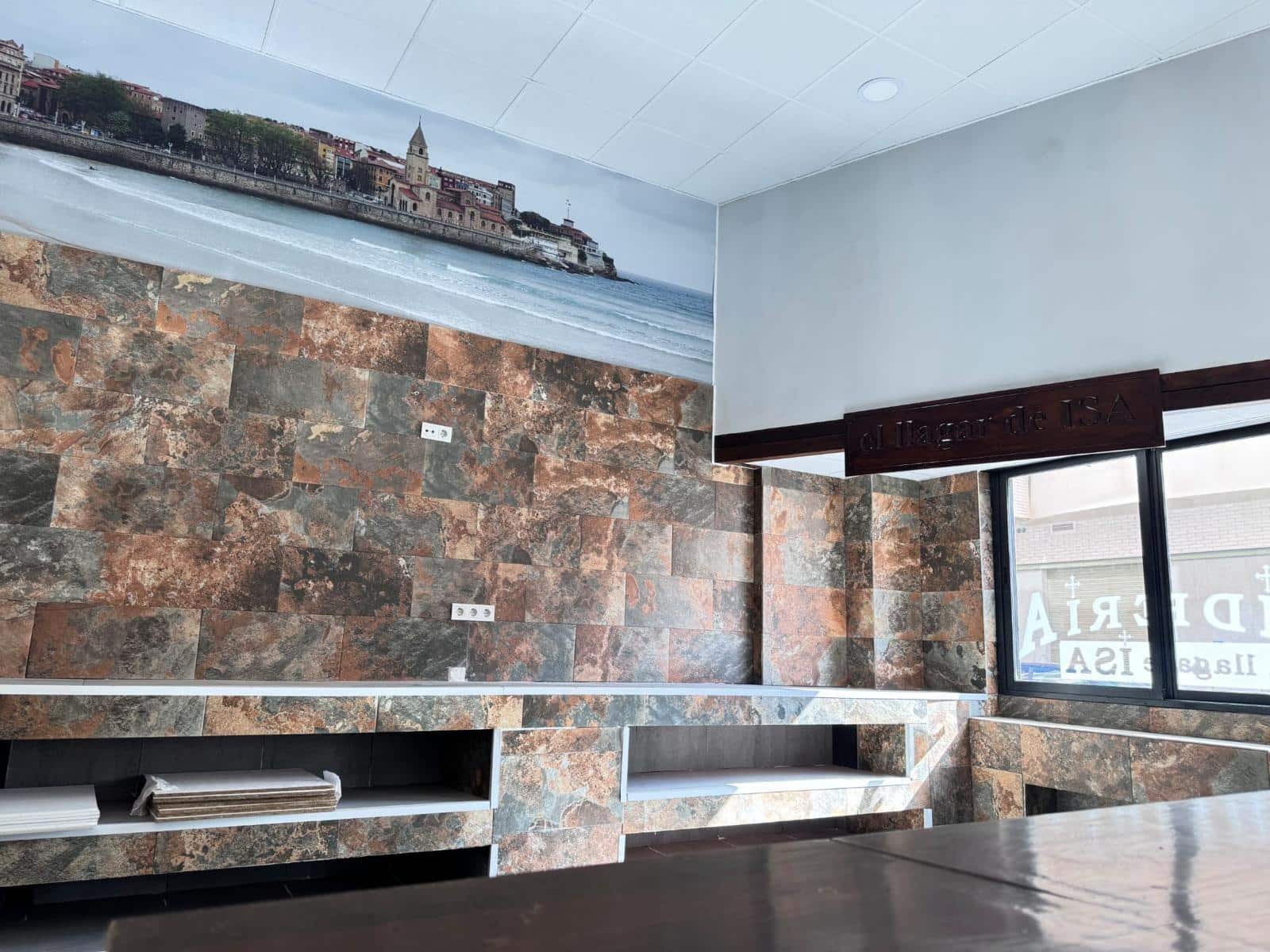 Erhverv til salg i Torrevieja - € 420.000 (Ref: 9334958)