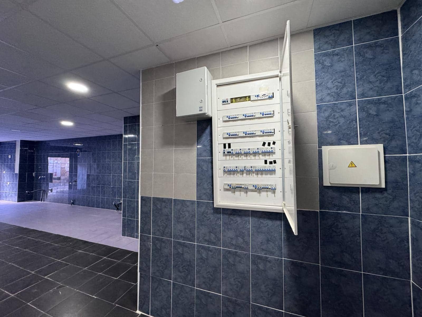 Erhverv til salg i Torrevieja - € 420.000 (Ref: 9334958)