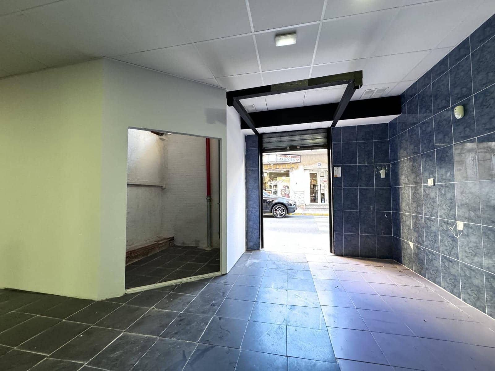 Erhverv til salg i Torrevieja - € 420.000 (Ref: 9334958)