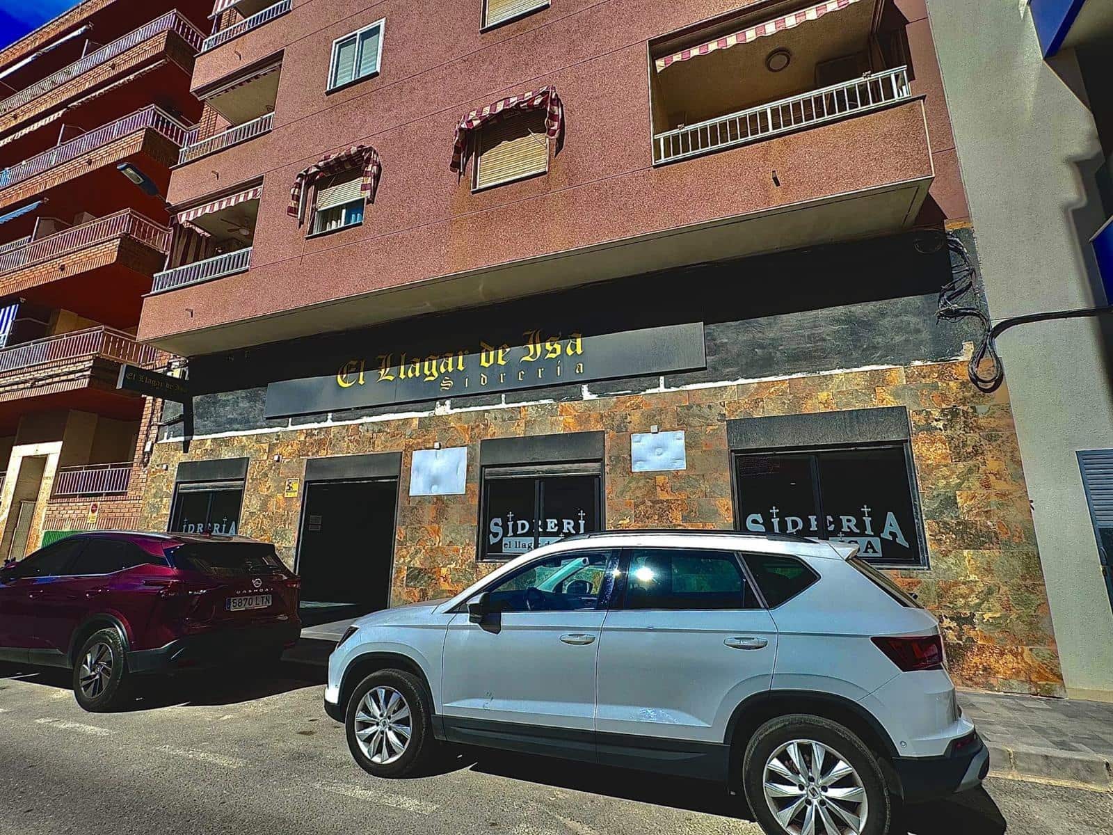 Erhverv til salg i Torrevieja - € 420.000 (Ref: 9334958)